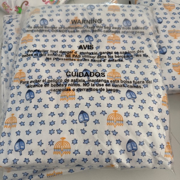 Roller Rabbit Festival of Lights 2 Piece Polo Long Sleeve Pants Set NWT - Picture 6 of 6